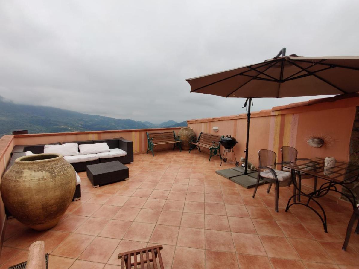 Apartmán Casa Del Gufo Perinaldo Exteriér fotografie